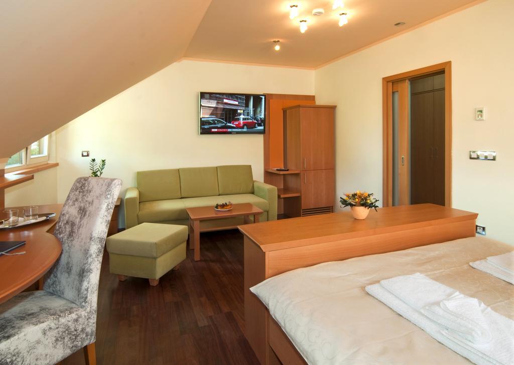 Hotel Heipark Tosovice Habitación foto